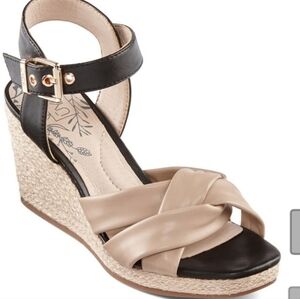 Royu Madora Wedged Sandal